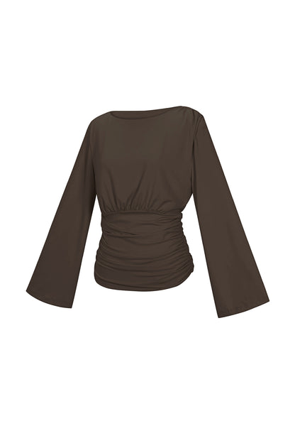 Shirt fitted with flared sleeves